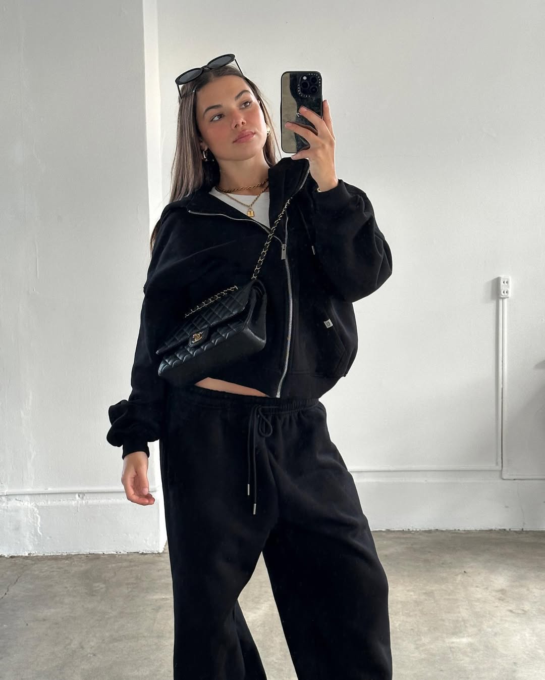 Le pantalon de survêtement polaire essentiel